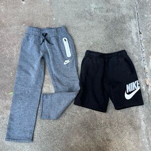 Nike boys jogger shorts set